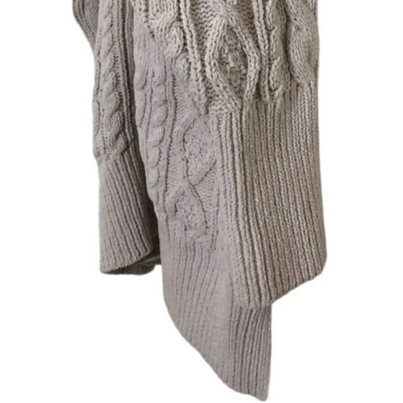 Abercrombie & Fitch Cable Knit Button Up Cardigan - Picture 4 of 7